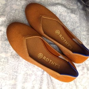 Rothy's flats in fawn